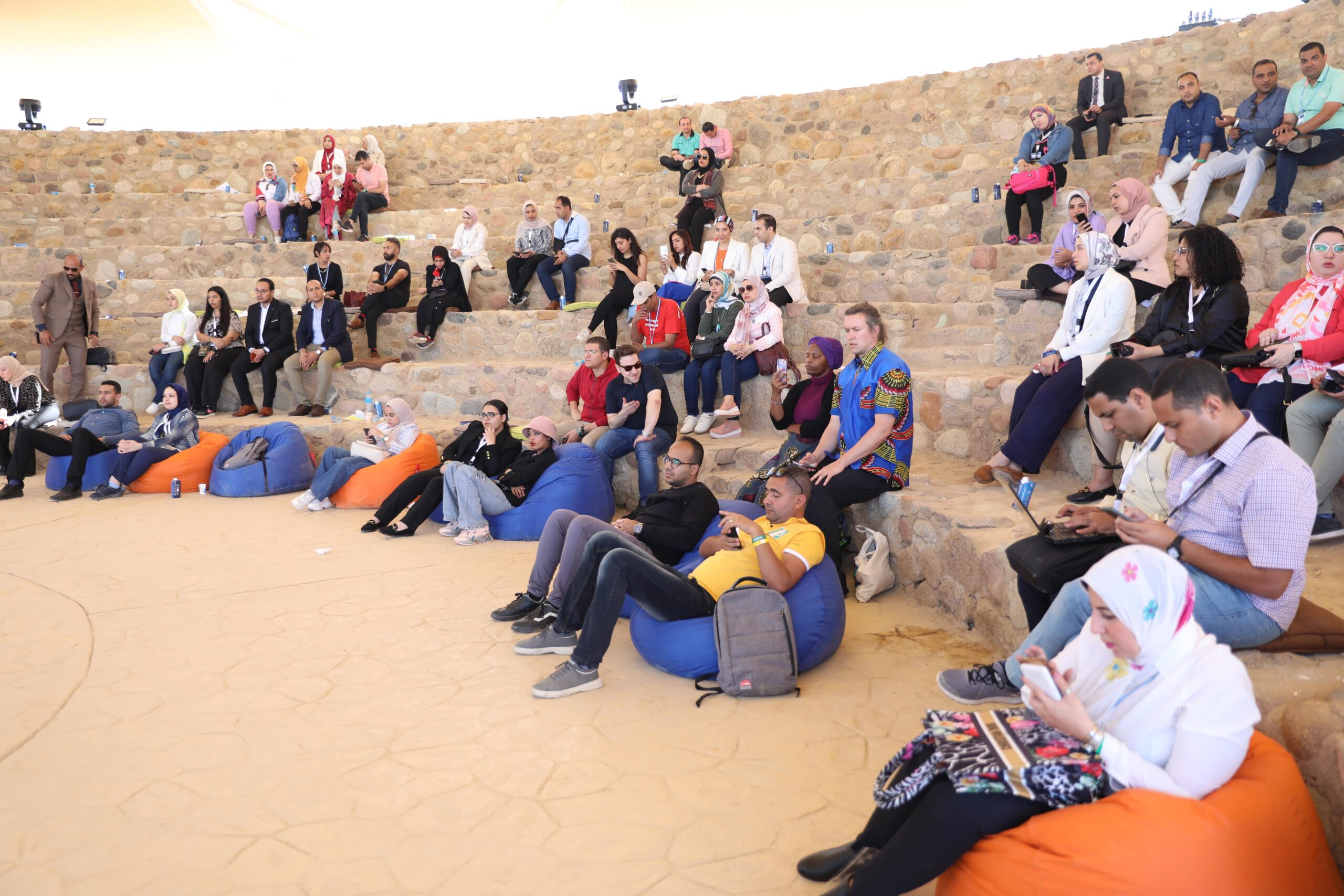 20221112_ ROMAN THEATRE_Mental health in cooperation with WHO_AA (9)-min